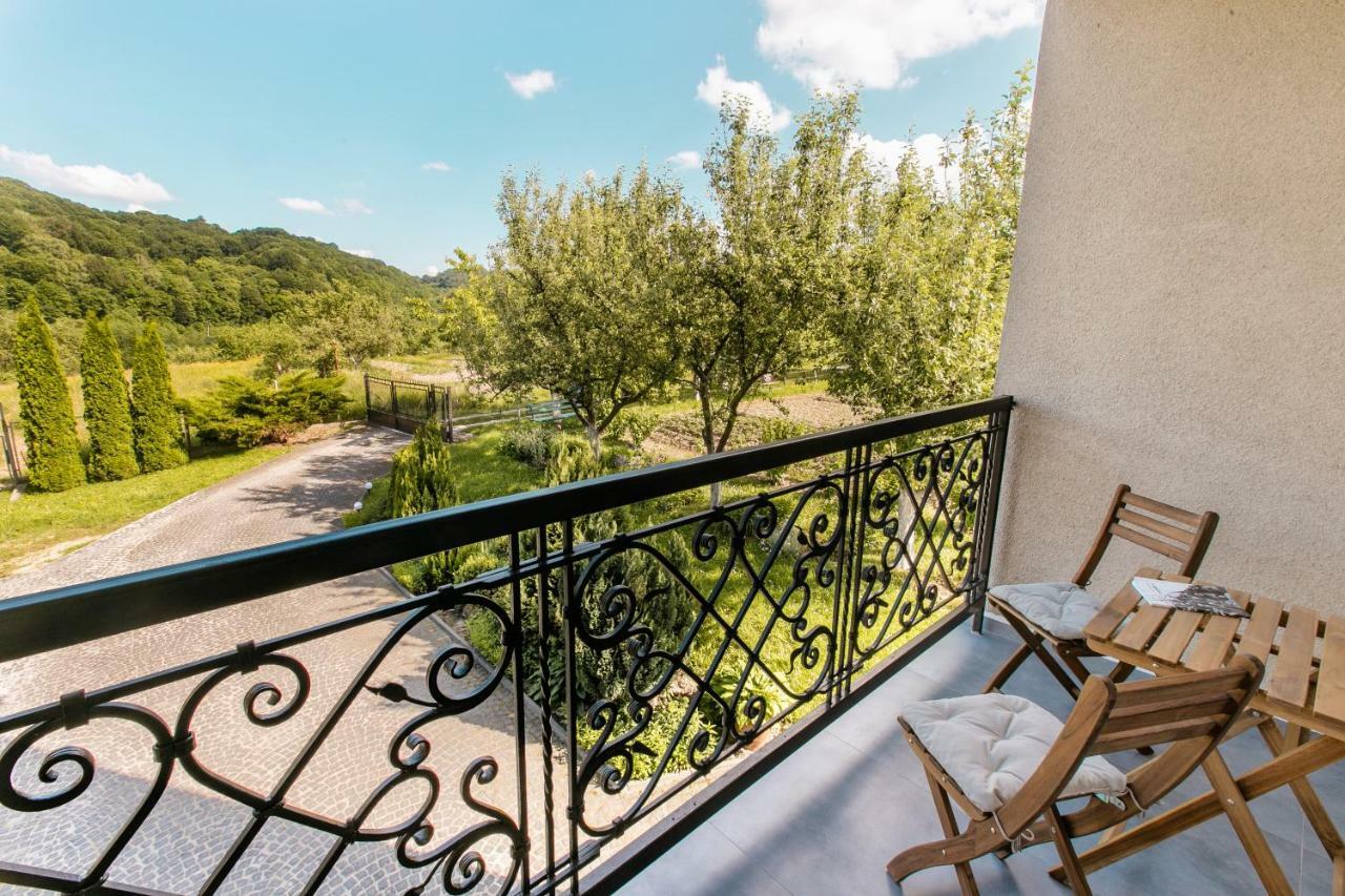 Fazenda Raiter Hotel Bryukhovychi Luaran gambar